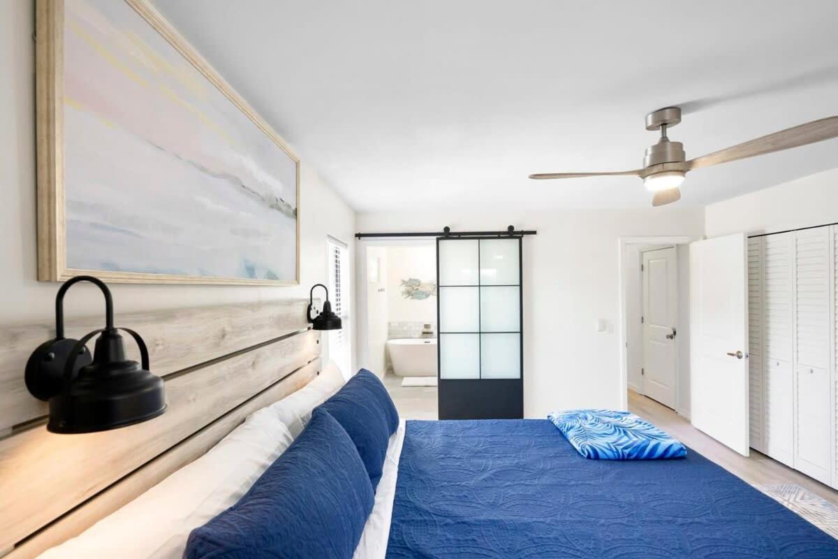 The St Augusdream Renovated Beach House Sleeps 8 Walk To Beach St. Augustine Bagian luar foto
