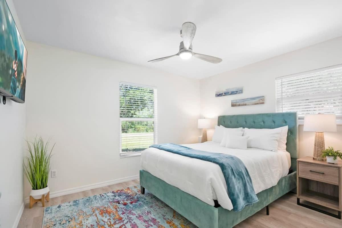 The St Augusdream Renovated Beach House Sleeps 8 Walk To Beach St. Augustine Bagian luar foto